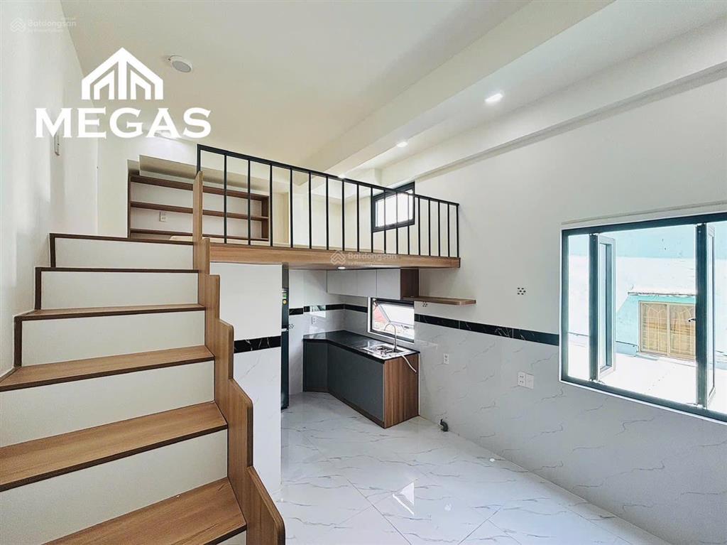 Cho thuê căn hộ duplex mới 100% full nội thất  ngã tư phú nhuận