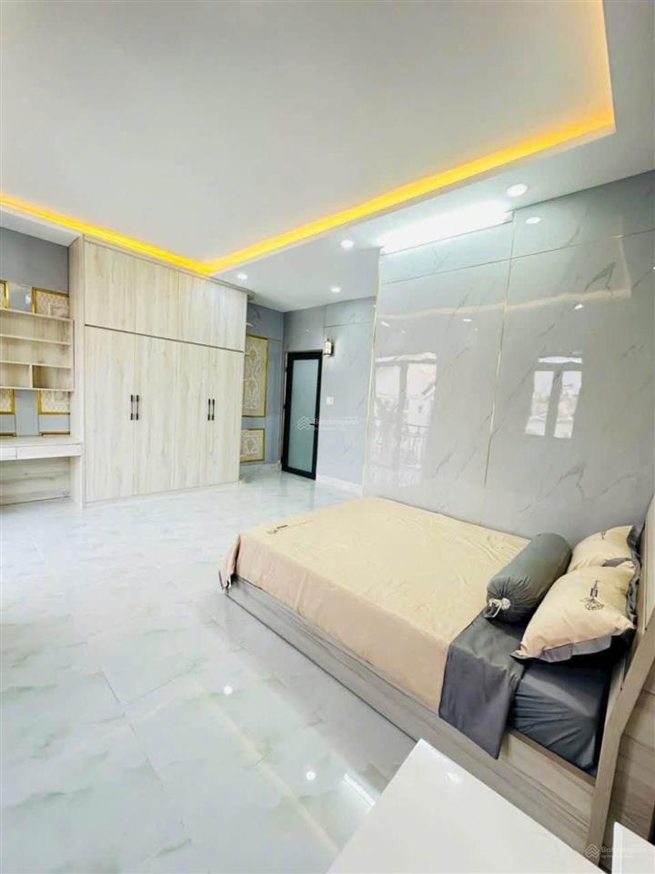 Nhà 3tầng mới hoàn thiện tặng full nội thất như hình gần q7