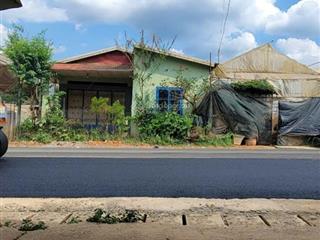 Bán đất 2200m2 có 300m2 thổ cư còn lại đất lâu năm có thể lên thổ cư. có nhà vòm đang cho thuê