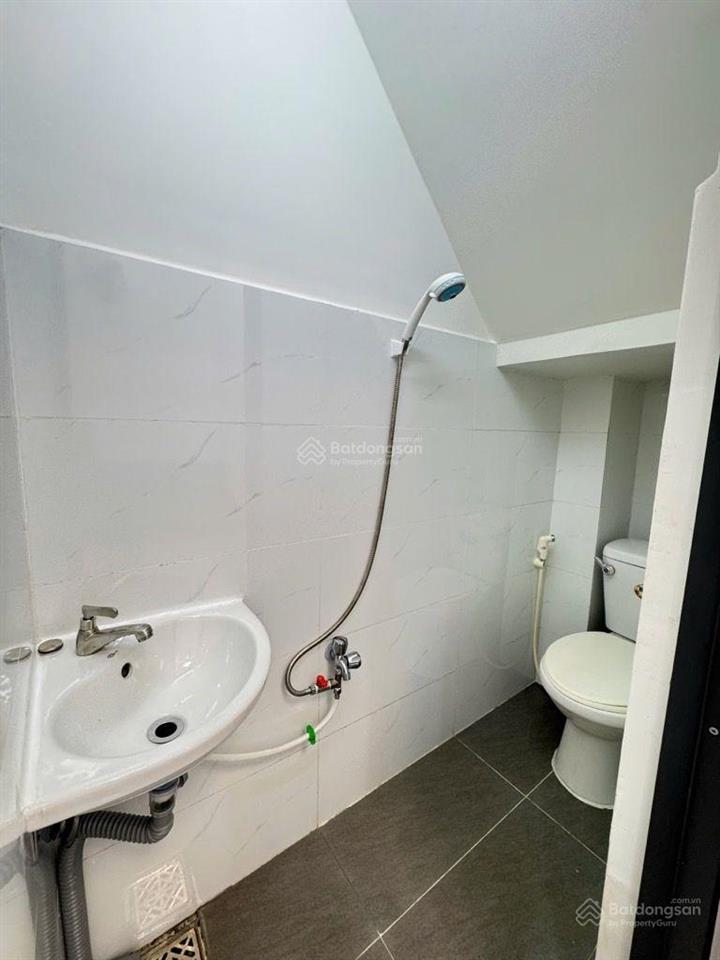 Giá tốt cho ba mẹ đưa con lên sài gòn đại học tân hòa đông chiến lược bình tân, 2tầng, 2 75tỷ