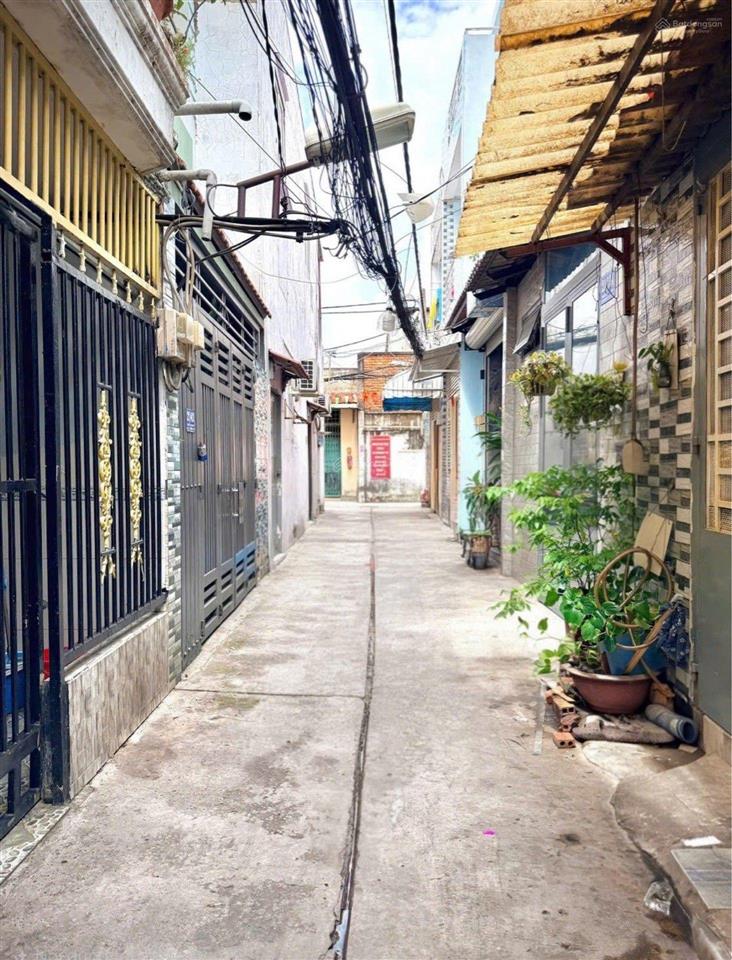 +2,2tỷ hơn xíu có ngay nhà khu vip lê văn qưới, gò xoài, bình long..
