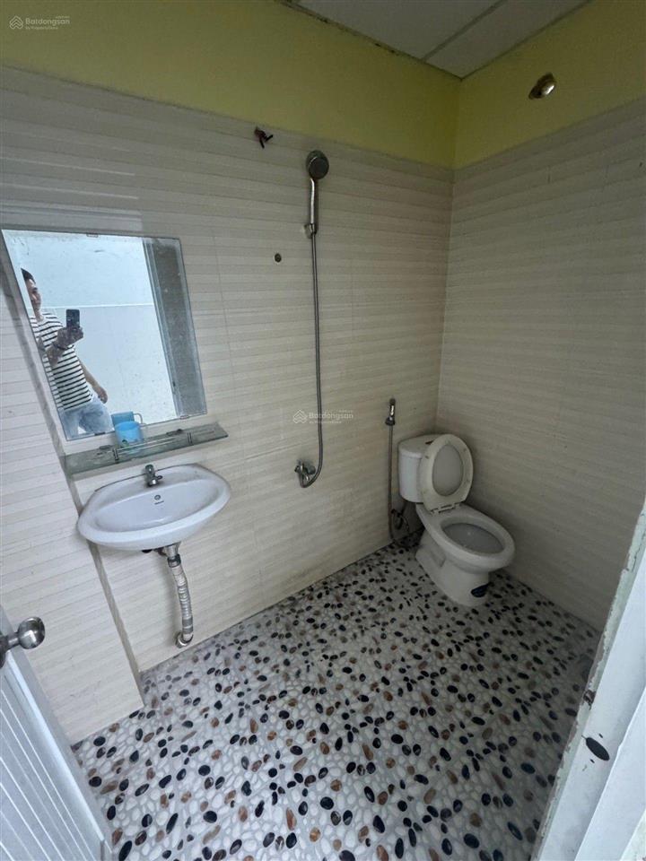Lê công phép,an lạc, bình tân!chỉ 6,1tỷ/64m2,hẻm xe tải 8m thông, 1trệt, 1lửng 3pn