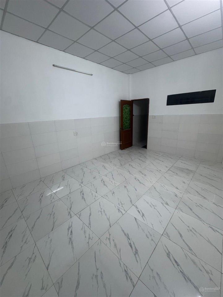 Lê công phép,an lạc, bình tân!chỉ 6,1tỷ/64m2,hẻm xe tải 8m thông, 1trệt, 1lửng 3pn