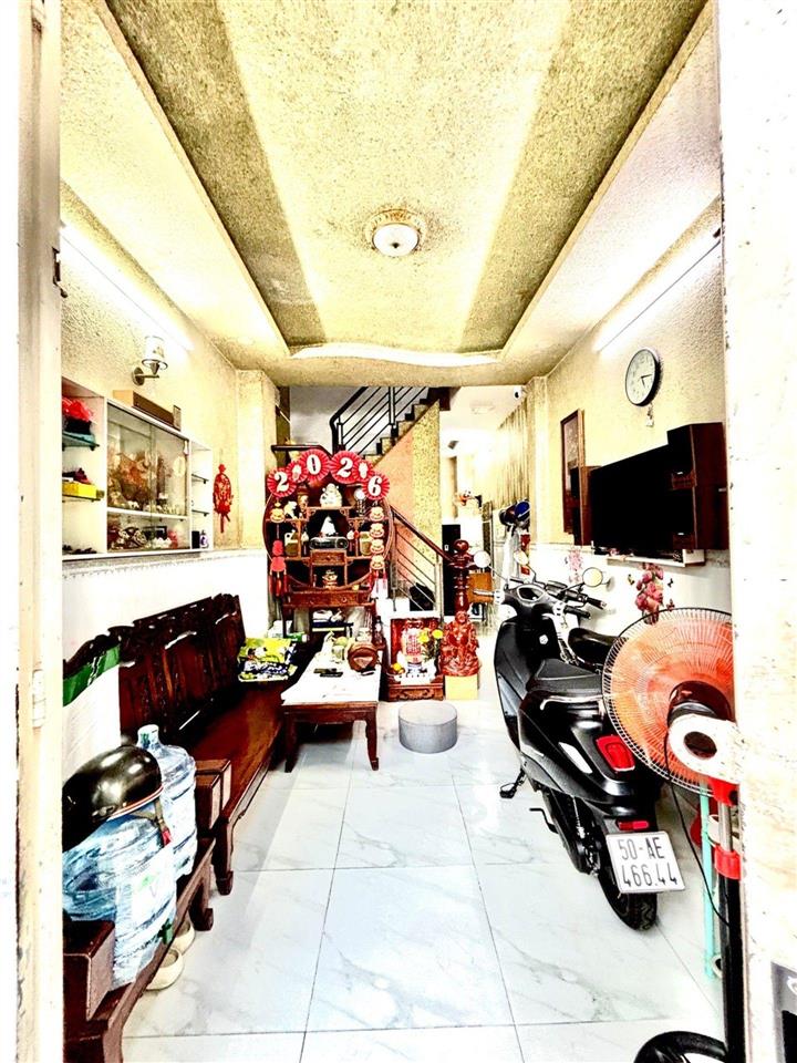 Thấy nhà rẻ,chủ vui vẻ đi coi liền chị linh ơi! lê văn qưới bình trị đông,24m24pn3wc,3,45t