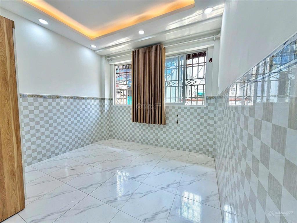 Nhà xinh đường 26/3,giá hít 2,3tỷ, bình hưng hòa,hàng hiếm khu vực, 2tầng,khu dân trí,nhộn nhịp