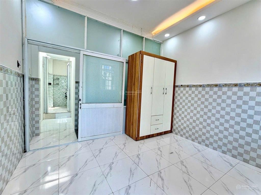Nhà xinh đường 26/3,giá hít 2,3tỷ, bình hưng hòa,hàng hiếm khu vực, 2tầng,khu dân trí,nhộn nhịp