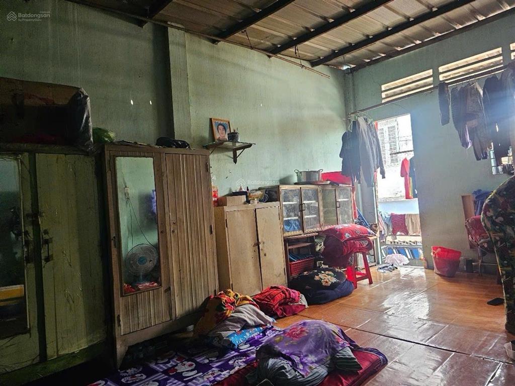 Bình trị đông 1/, 27m2, 2tầng. một trục đường tên lửa sầm uất, hiếm trong khu vực, 2 8tỷ