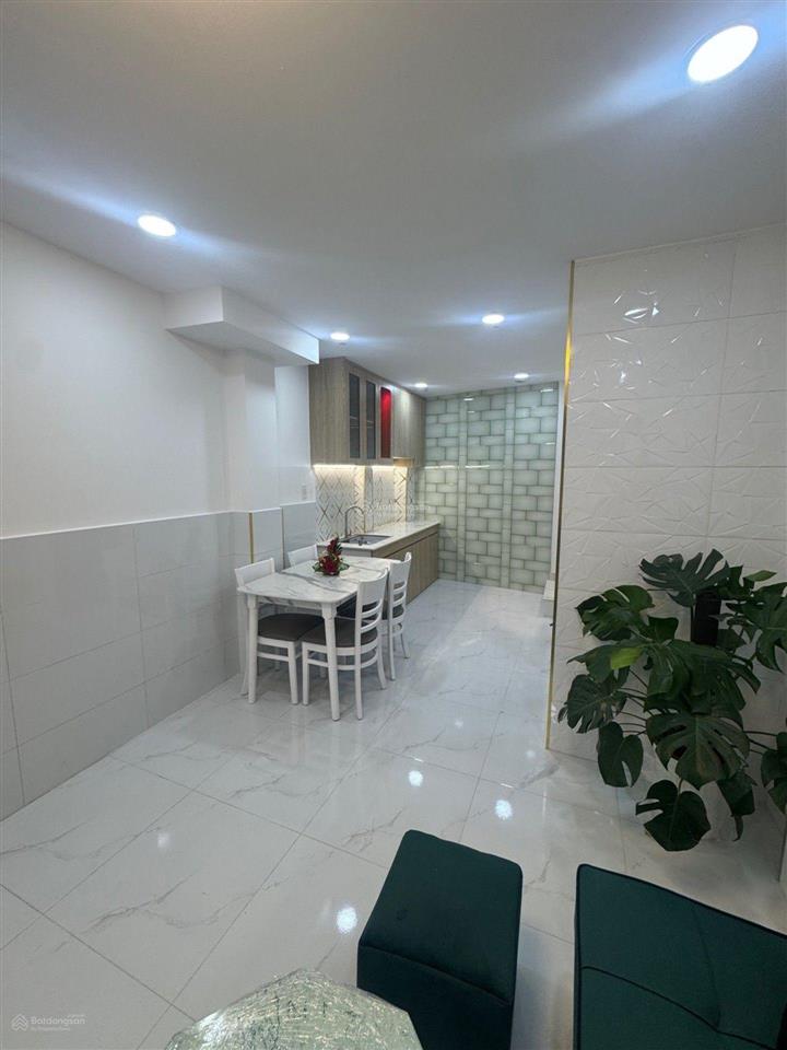 Chỉ 2,95 tỷ, nhà đẹp tlộ 10, 2 tầng, nhà mới ở ngay