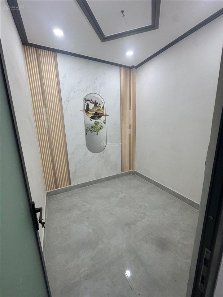 Rẻ như cho hai vc tìm gì nữa xuân ơi!2,9tỷ, tỉnh lộ 10,24m2, 2tầng nhà mới ở ngay gọi em