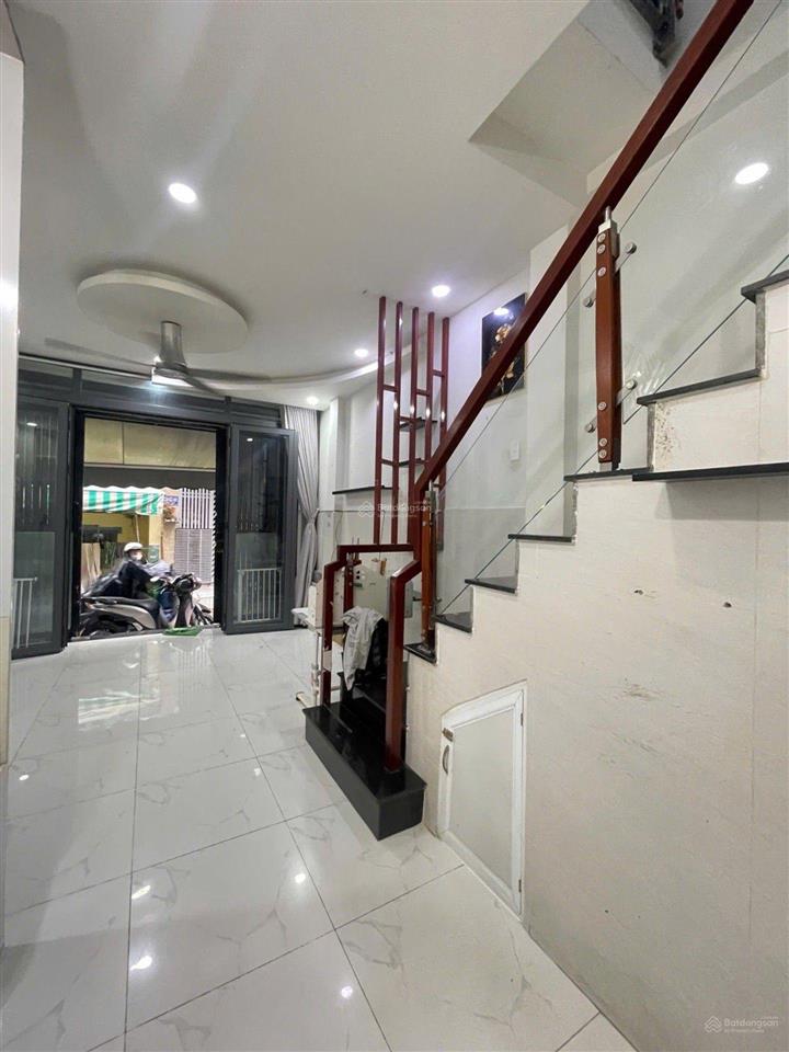 3,65tỷ, căn này phù hợp chị tâm ơi!28m2, chiến lược,bình trị đông tên lửa2tầng kiên cố