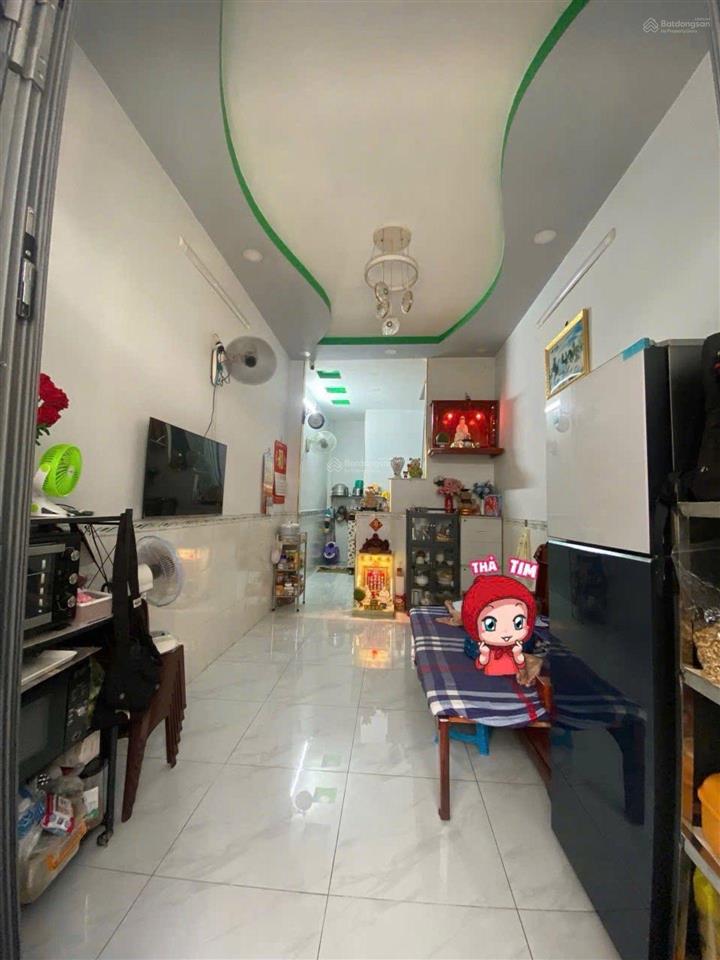 Qua xem liền anh quang, nhà đềp miếu bình đông,ngay ngã tư 4xã, lê văn qưới!30m2, 2tầng,giá 3,3t