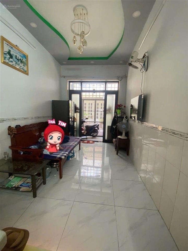 Qua xem liền anh quang, nhà đềp miếu bình đông,ngay ngã tư 4xã, lê văn qưới!30m2, 2tầng,giá 3,3t