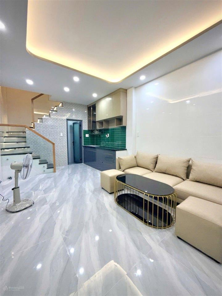 Chỉ 4,65tỷ, có ngay nhà lạc long quân q11, 3tầng,sổ hồng riêng, hoàn công đủ, vuông vức kolỗi pt