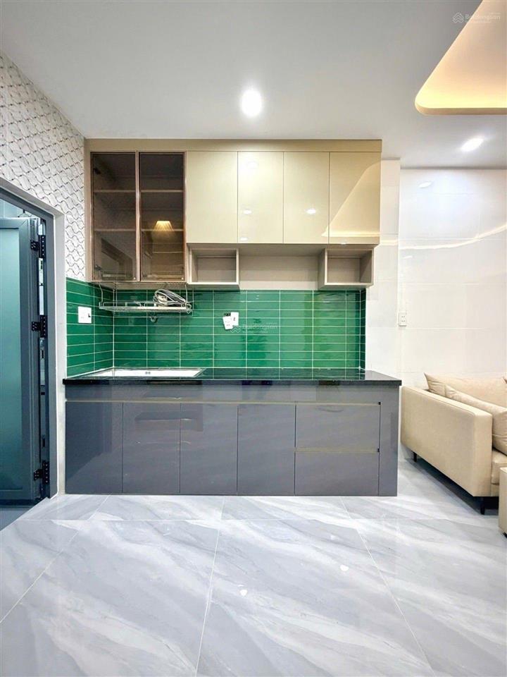 Chỉ 4,65tỷ, có ngay nhà lạc long quân q11, 3tầng,sổ hồng riêng, hoàn công đủ, vuông vức kolỗi pt