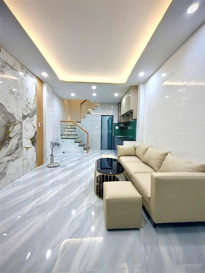 Chỉ 4,65tỷ, có ngay nhà lạc long quân q11, 3tầng,sổ hồng riêng, hoàn công đủ, vuông vức kolỗi pt