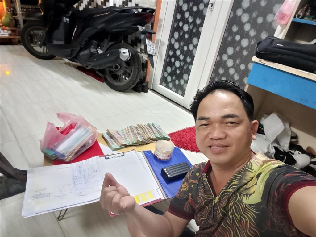Nóng hỏi hùng ơi! chỉ 2,89 tỷ có ngay nhà xinh 3 tầng, hxh, ko lộ giới
+ đường 7a, bình hưng hòa a