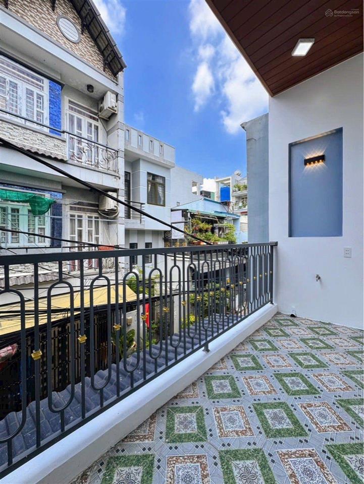 Quý!quý..qua xem liền quý ơi!có 4,9tỷ, nhà mới 2tầng, đường 16a, gò xoài, lê văn qưới,hxh thông
