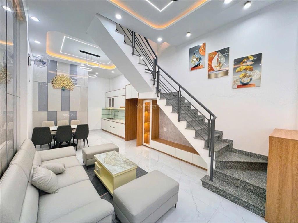 Quý!quý..qua xem liền quý ơi!có 4,9tỷ, nhà mới 2tầng, đường 16a, gò xoài, lê văn qưới,hxh thông