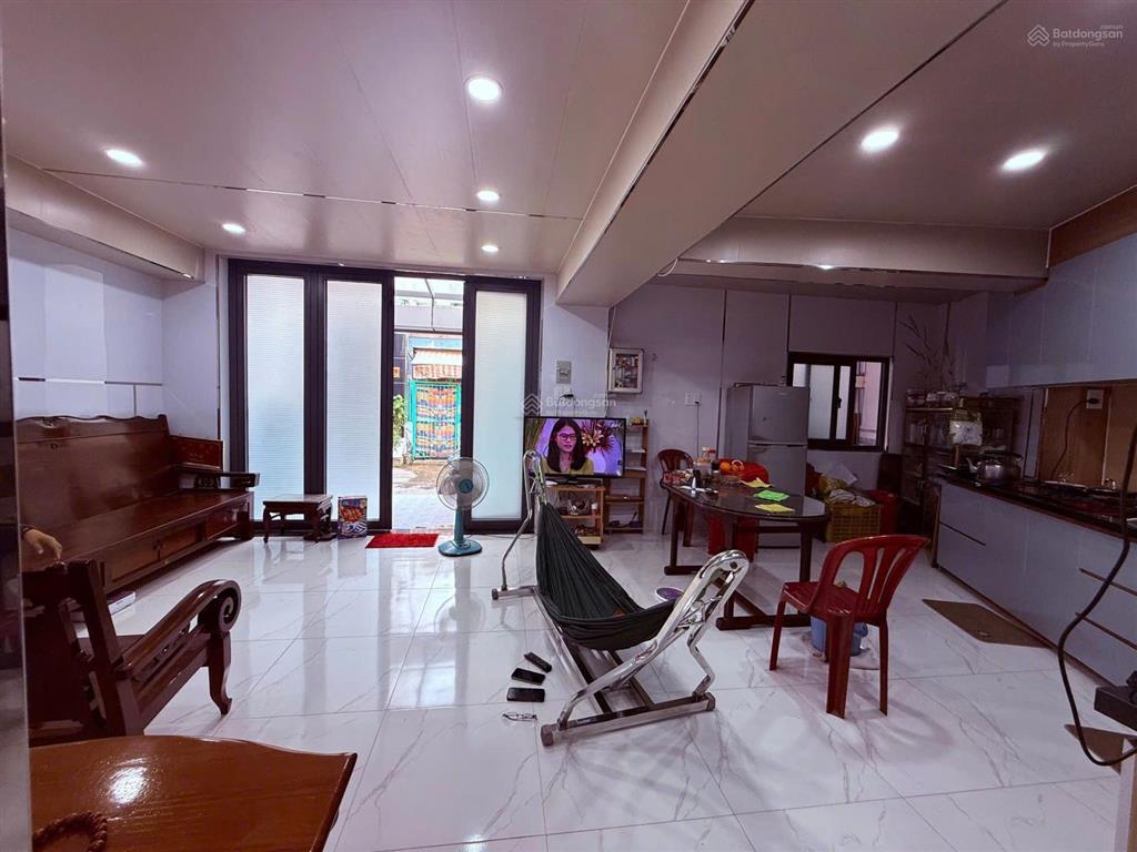 Giảm 5 lần tận đáy  bay sang mỹ xem tiếp! 4,3tỷ  57,2m2, full gỗ, nội thất cao cấp