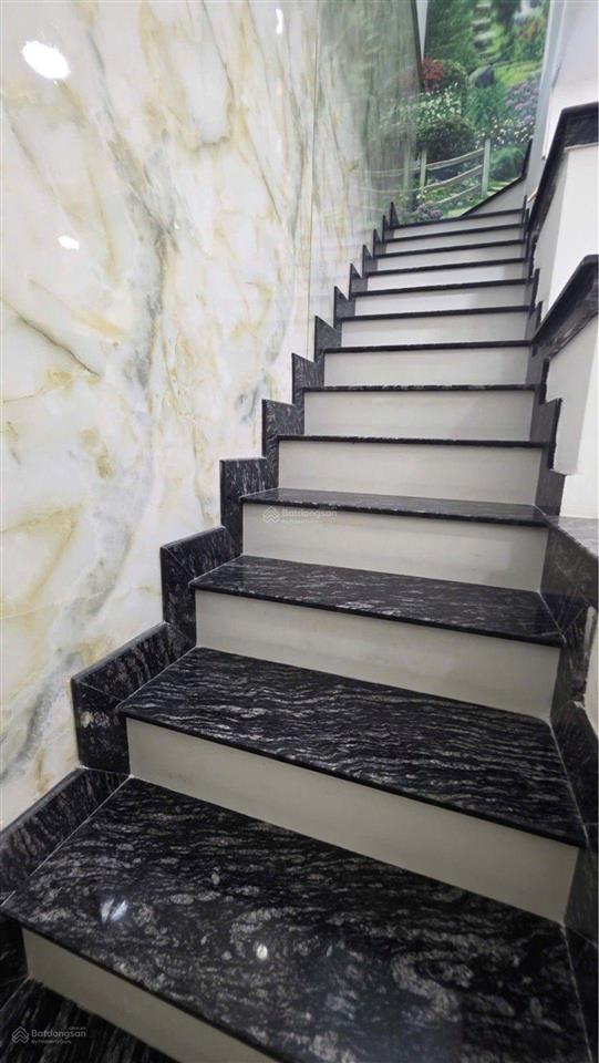 Còn 1 căn duy nhất! tỉnh lộ 10 tên lửabình trị đông,36m2, 2tầng,3,75tỷ
giãm chào tuột đáy