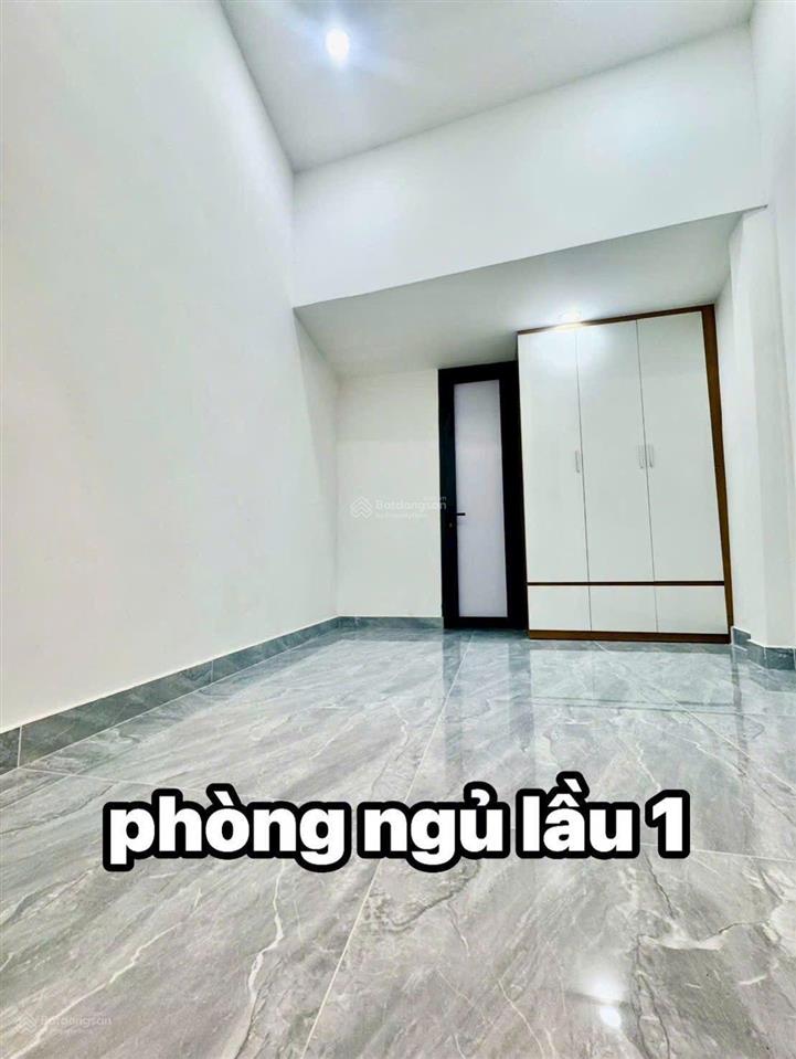 Xuống xác,xã chơi trận chung kết!chỉ 2,95tỷ, nhà lạc long quân q11,shr, hoàn công đủ!
+tranh thủ