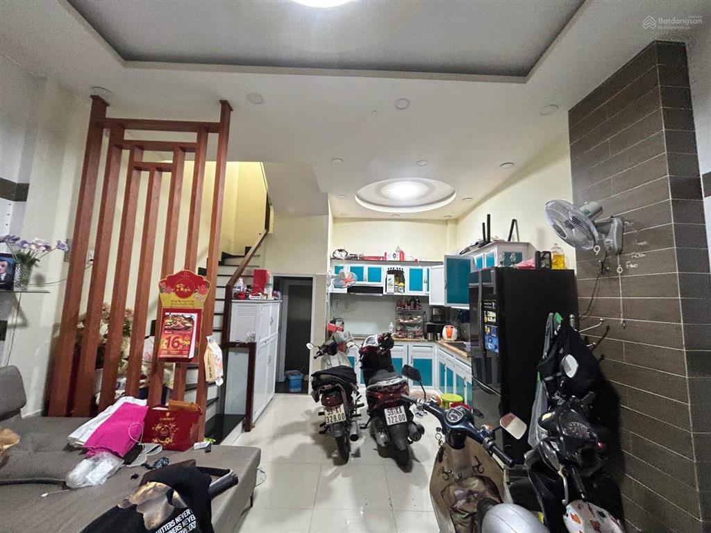 Hồng bàngvòng xoay phú lâm nguyễn văn luôn 4tầng,btct,dt 39m2,hẻm 8m, thông,6,2tỷ