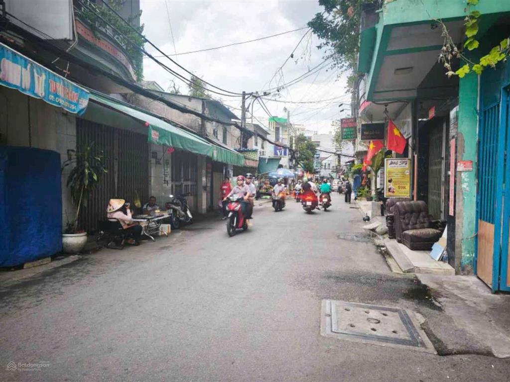 Lạc long quân âu cơthới hòa, 3tầng kiên cố!mới ở ngay,18m2, 2pn3wc,giá chào 3,15tỷ