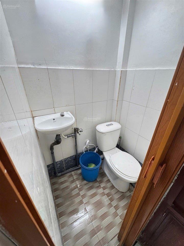 Mã lò  tân kỳ tân quý  lê văn quới, tỉnh lộ 10 2 tầng, sổ hồng riêng, hoàn công đủ!
1,97 tỷ