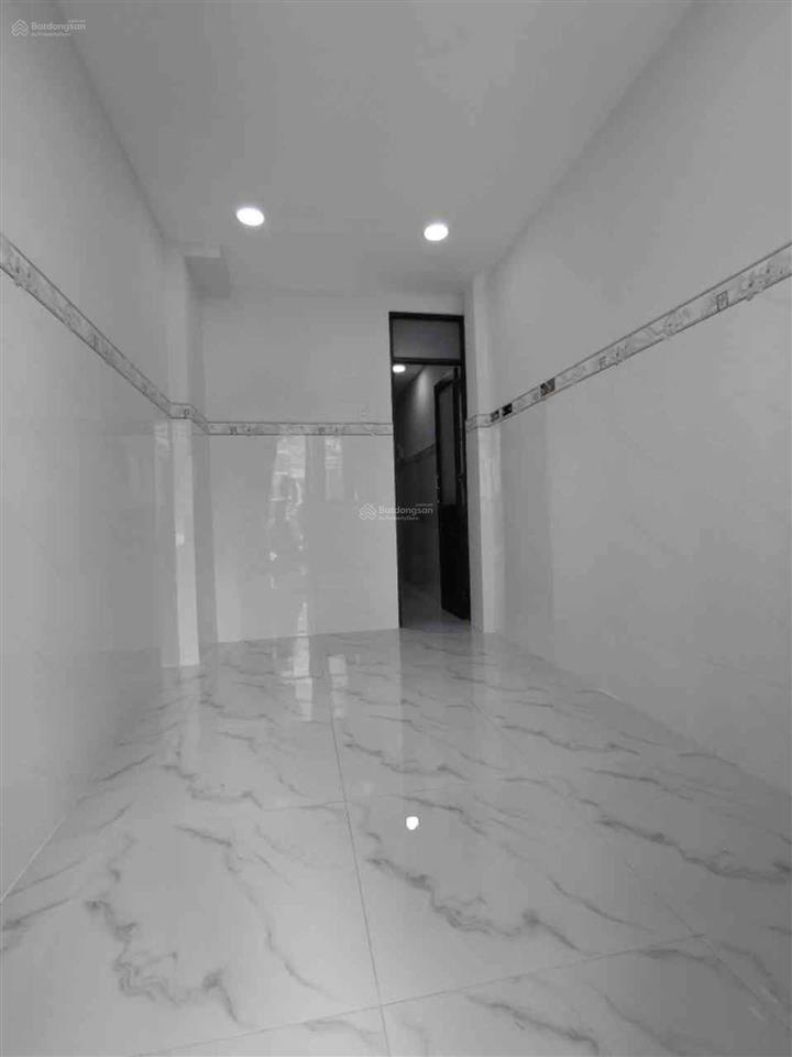 Tân bình ni sư huỳnh liên phú thạnh!chỉ 2,55tỷ, nhà mới 3tầng, 2pn lớn3wc!hẻm thông,ko qh