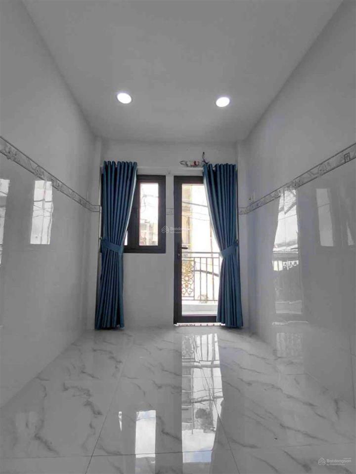 Tân bình ni sư huỳnh liên phú thạnh!chỉ 2,55tỷ, nhà mới 3tầng, 2pn lớn3wc!hẻm thông,ko qh