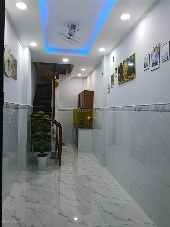Tân bình ni sư huỳnh liên phú thạnh!chỉ 2,55tỷ, nhà mới 3tầng, 2pn lớn3wc!hẻm thông,ko qh