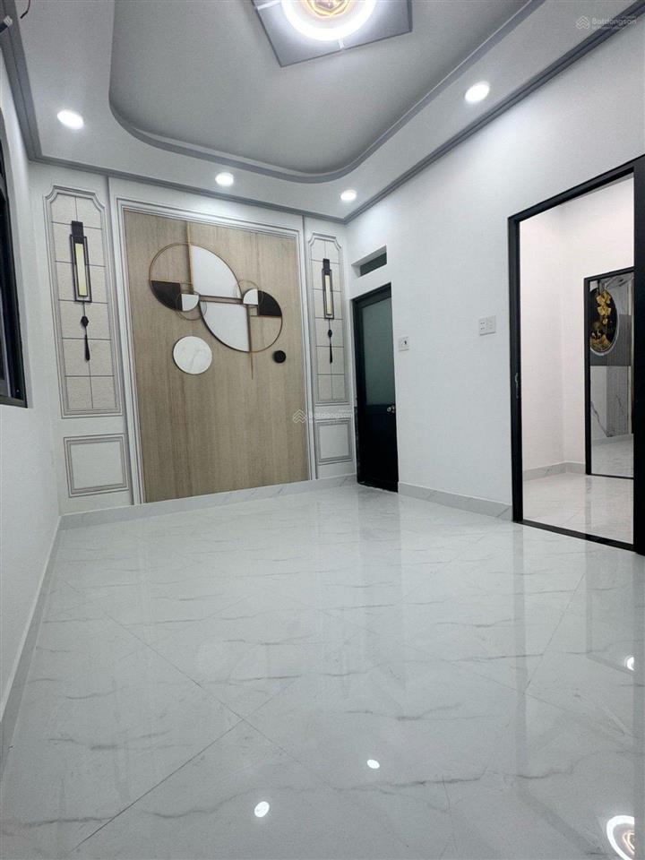 Dt khủng, nhà tuyệt dẹp, giá bèo bỏ 3,45tỷ, 43.5m2, 2tầng, đs 9  bhh  lê trọng tấn gọi ngay