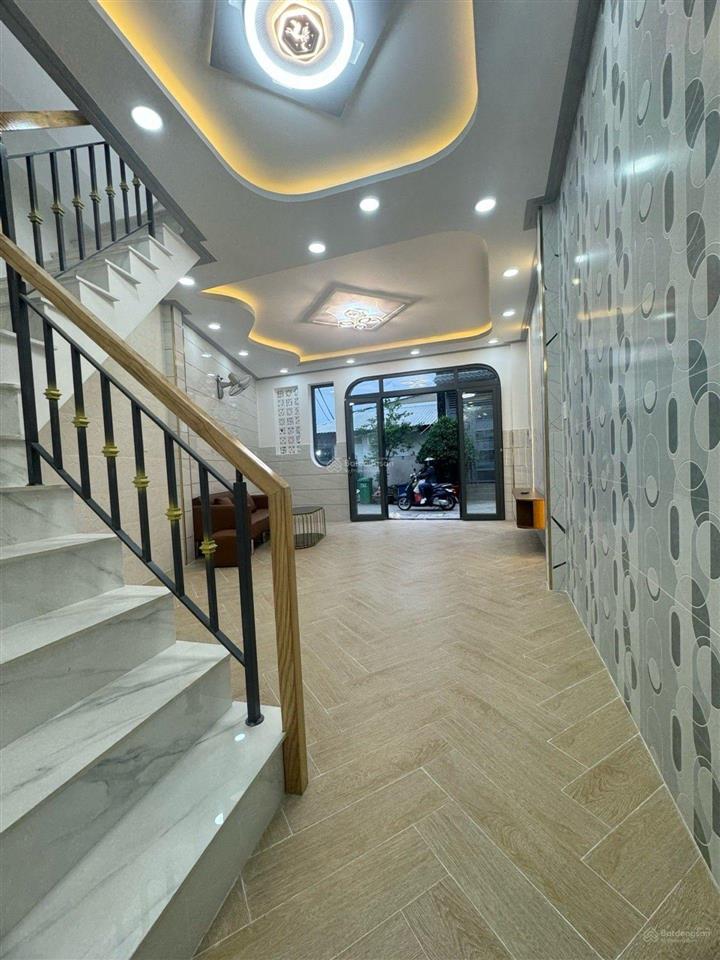 Dt khủng, nhà tuyệt dẹp, giá bèo bỏ 3,45tỷ, 43.5m2, 2tầng, đs 9  bhh  lê trọng tấn gọi ngay