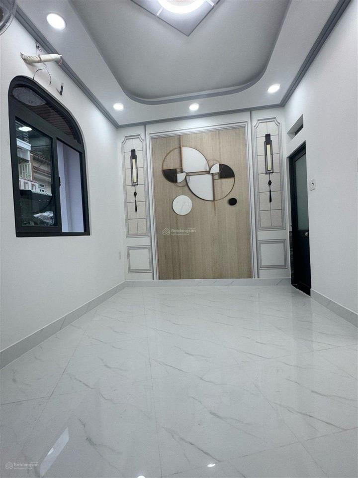 Dt khủng, nhà tuyệt dẹp, giá bèo bỏ 3,45tỷ, 43.5m2, 2tầng, đs 9  bhh  lê trọng tấn gọi ngay
