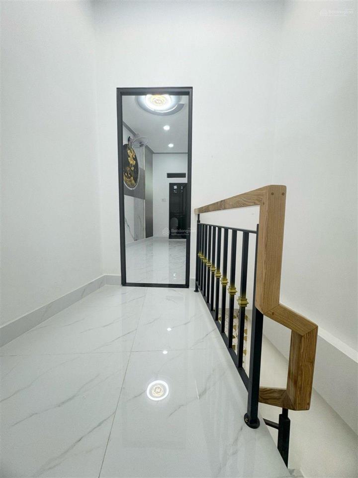 Dt khủng, nhà tuyệt dẹp, giá bèo bỏ 3,45tỷ, 43.5m2, 2tầng, đs 9  bhh  lê trọng tấn gọi ngay