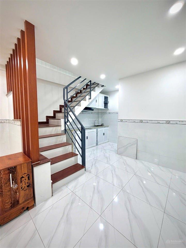 Rẻ, không tìm ra căn thứ 2 luôn! lê văn qưới, bình trị đông, 32m2, 2tầng, mới ở ngay. 2,65tỷ