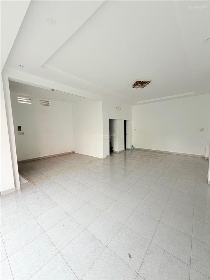 Mặt tiền kinh doanh ngang 8m hiếm chỉ 5,45 tỷ khu vip phú thọ hòa, tân phú, gọi em xem