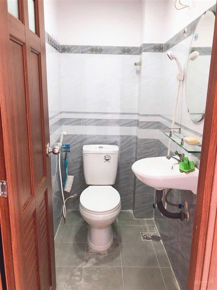 Nhà đẹp phú lâm trệt lửng lầu 2pn vào ở ngay 3,25 tỷ(tl)
gọi em xem nhà ngay kẻo lỡ
