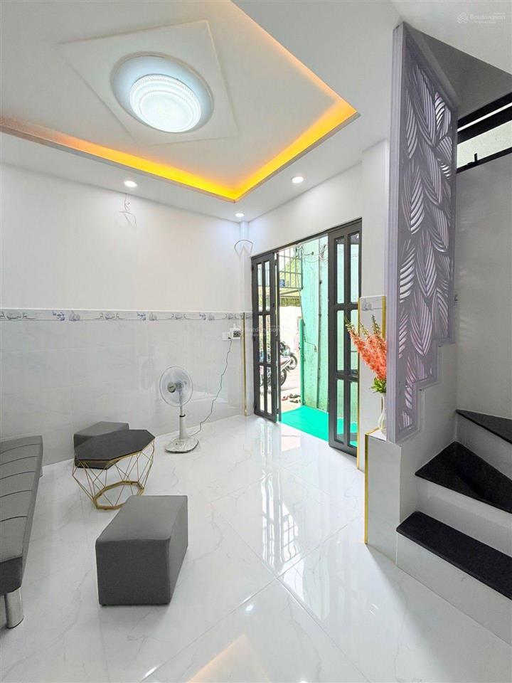 Vibvib phú thọ quận 11 | nhà mới 100% 1 trệt 2 lầu hẻm 4m thông vào ở ngay! nhỉnh 2tỷ