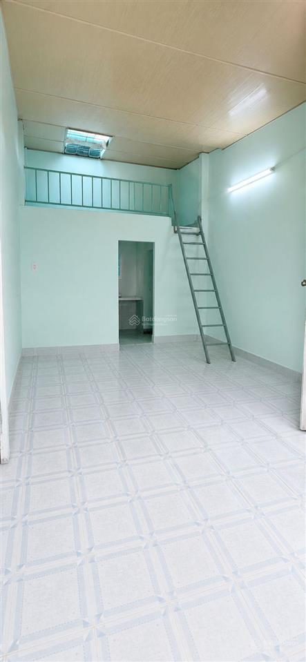 Muốn diện tích khủng tc3tỷ hẻm 4m thông vài bước ra mặt tiền tl10 nhà c4 1 trệt 1 lửng