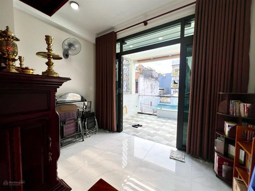 Còn cứng  đẹp sáng hơn kim cương mặt tiền đường số 24 lê văn quới, 51m2, 3 tầng btct 6,2tỷ