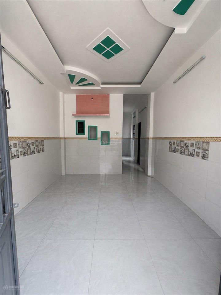Nhà 2 tầng mới đẹp ngay vòng xoay phú lâm bà hom 3,75 tỷ tìm không ra căn thứ 2