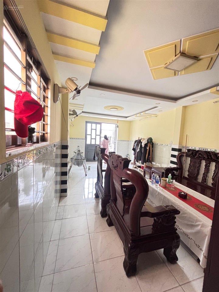 Giảm ngay 300 triệu nhà đẹp 3 lầu, tỉnh lộ 10 chỉ 5,071 tỷ! nhà chính chủ xây kiên cố