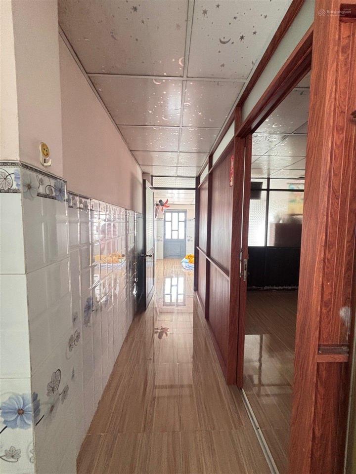Giảm ngay 300 triệu nhà đẹp 3 lầu, tỉnh lộ 10 chỉ 5,071 tỷ! nhà chính chủ xây kiên cố