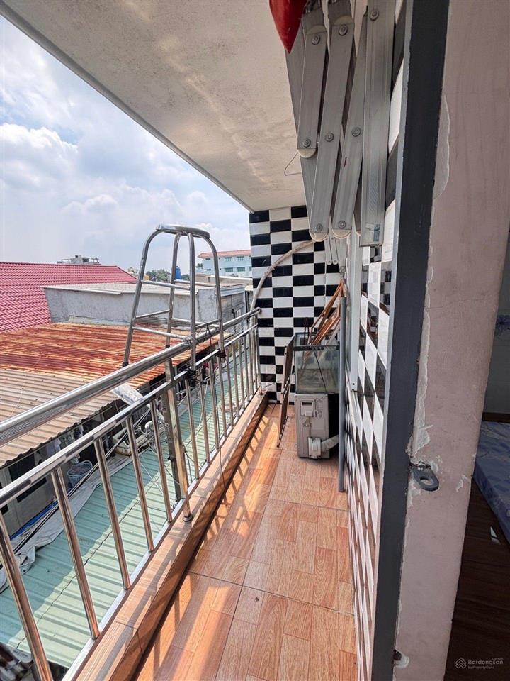 Giảm ngay 300 triệu nhà đẹp 3 lầu, tỉnh lộ 10 chỉ 5,071 tỷ! nhà chính chủ xây kiên cố