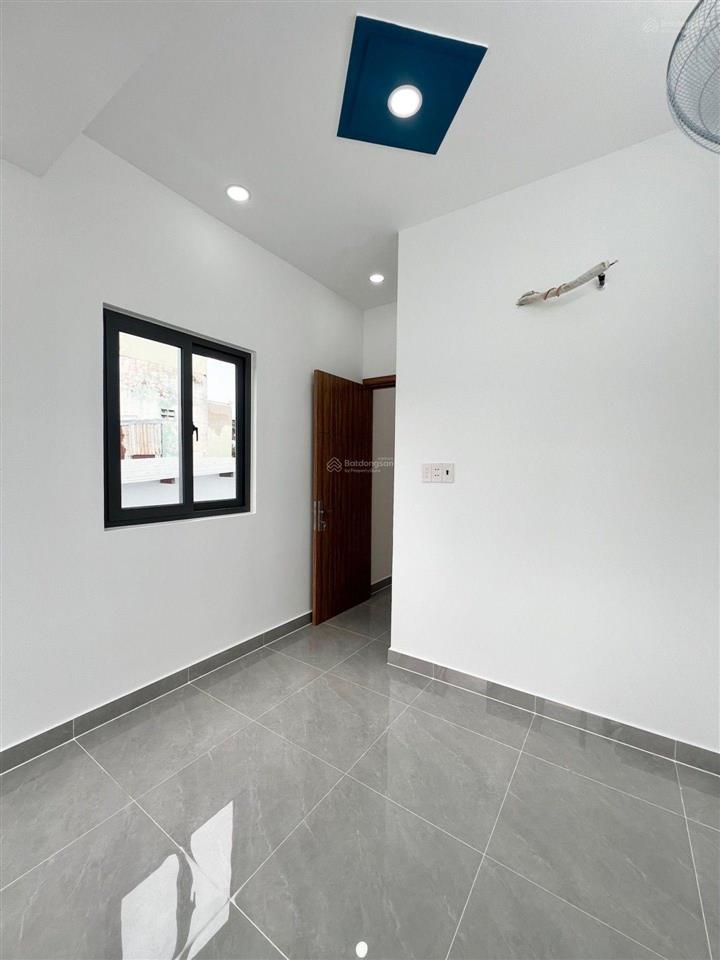 Nhà mới đẹp thiết kế hiện đại đường 3b, bình hưng hòa a, nhỉnh 2 tỷ nhà 3 tầng 2 phòng ngủ 3 wc