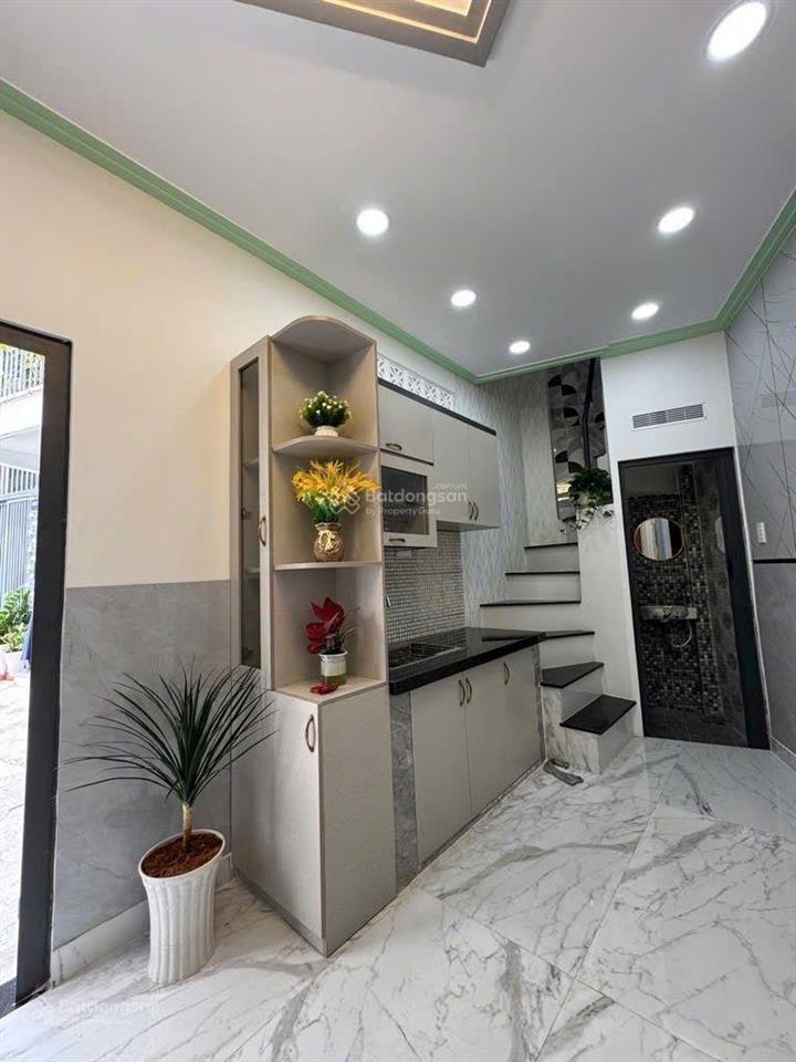 Chỉ 2,2 tỷ nhà 3 tầng đẹp xuất sắc khu bà hom, an dương vương hàng hiếm tầm tài chính