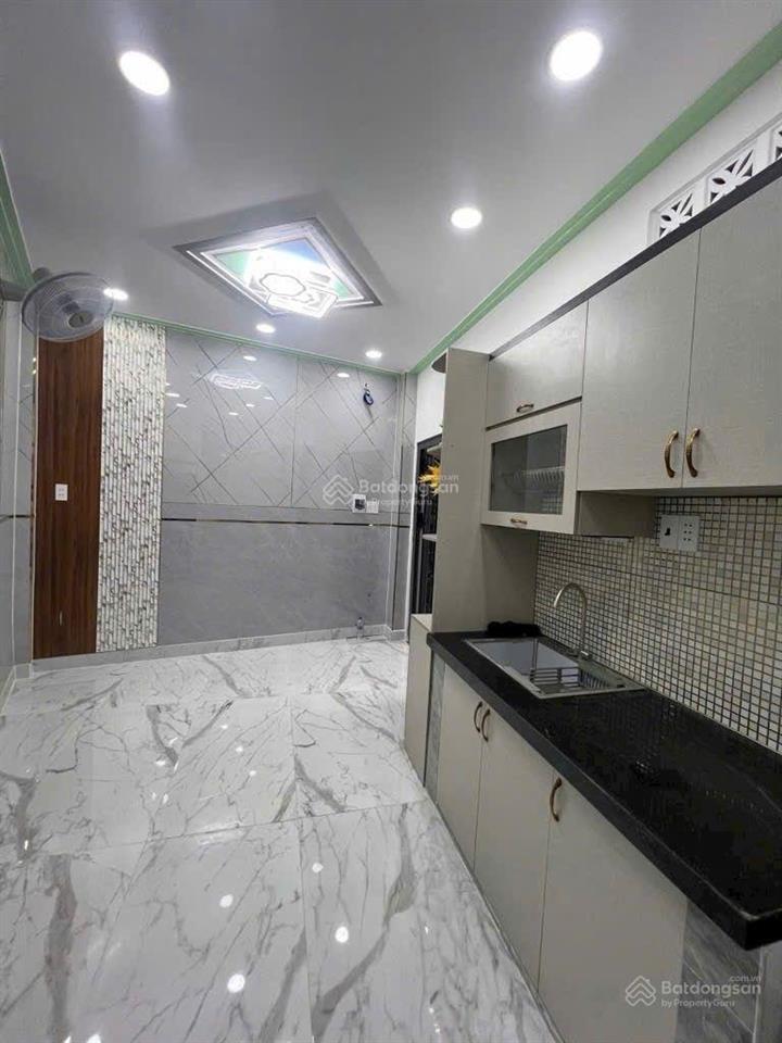 Chỉ 2,2 tỷ nhà 3 tầng đẹp xuất sắc khu bà hom, an dương vương hàng hiếm tầm tài chính