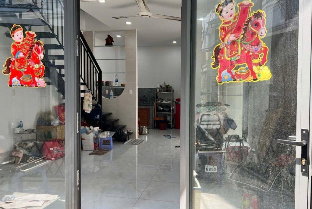 BánNhà HXH,Quận 6,Gần Vòng Xoay Phú Lâm,42m2,Nhỉnh 4 Tỷ 