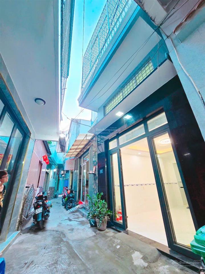 Nhà đẹp 4 tầng, chỉ 100m ra mặt tiền dạ nam p2 q8